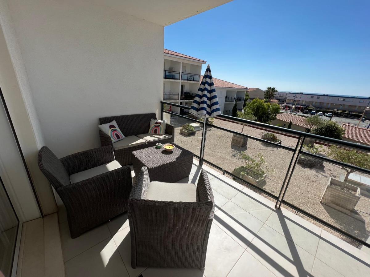 Superbe Appartement A Saint Pierre La Mer Exterior photo