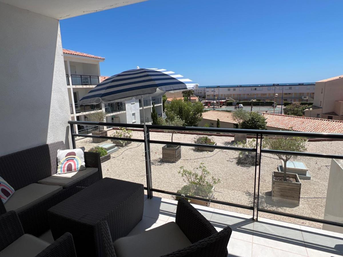 Superbe Appartement A Saint Pierre La Mer Exterior photo