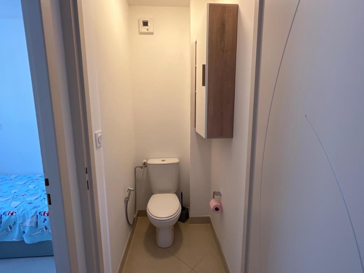 Superbe Appartement A Saint Pierre La Mer Exterior photo